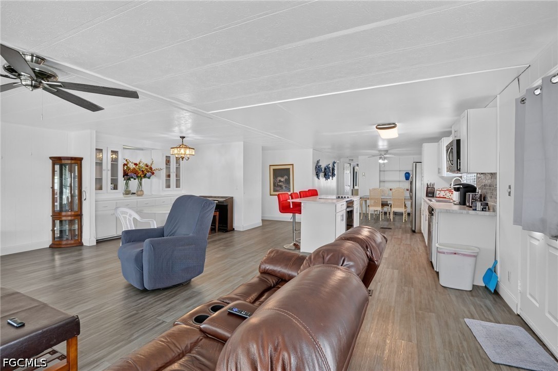 2 Bed ManufacturedHome for Sale in Old Bridge Village, FL — photo 8