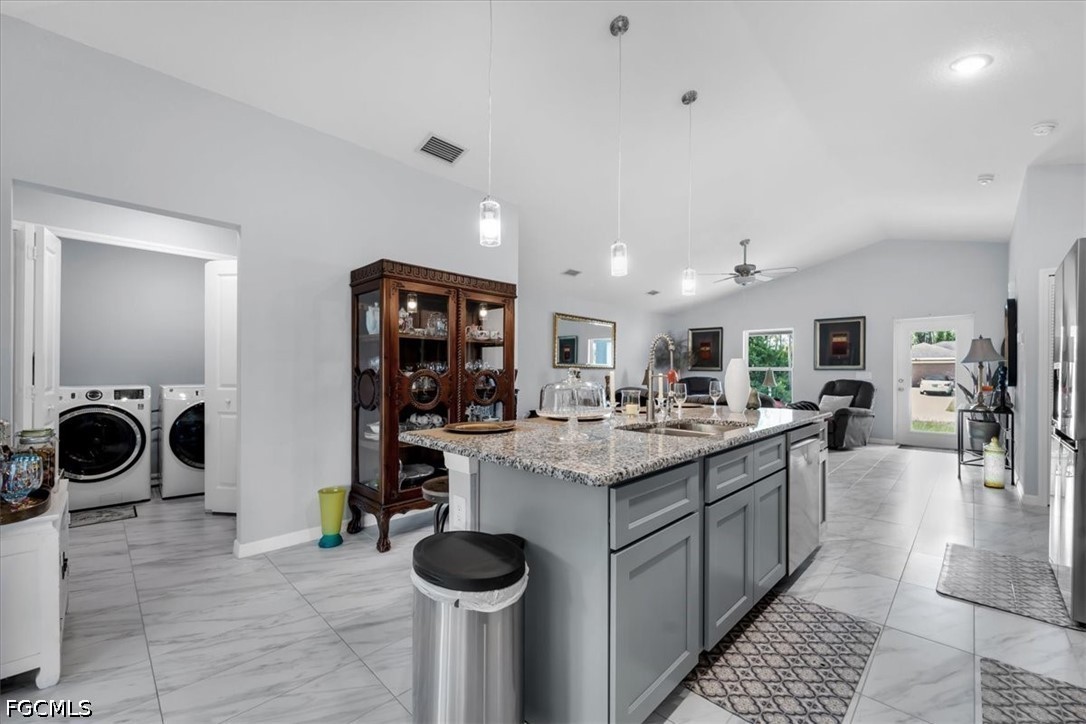 3 Bed SingleFamilyResidence for Sale in Port Labelle, FL — photo 8