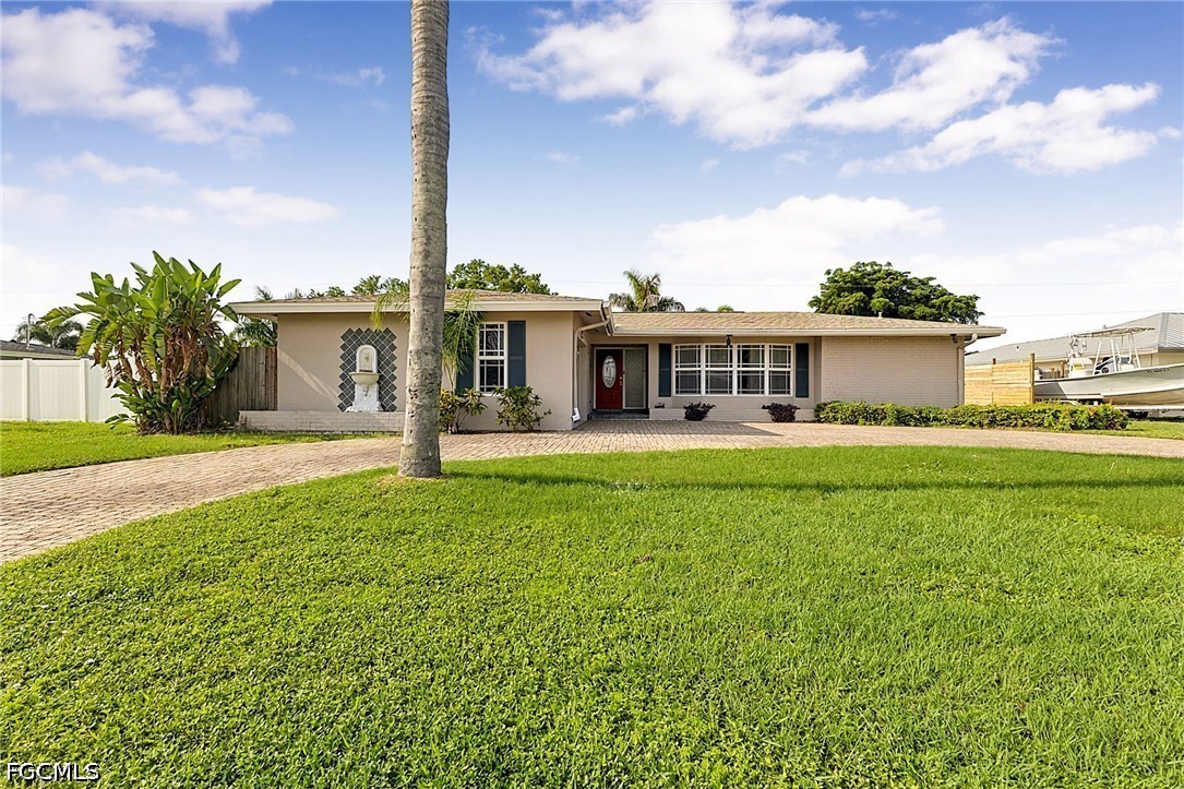3 Bed Pool Home for Sale in Tanglewood, FL, $370,500 — photo 8
