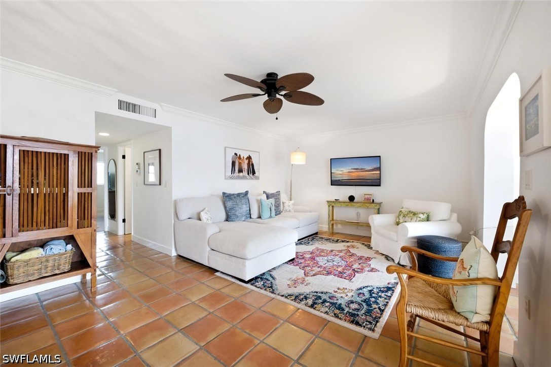 2 Bed Condominium for Sale in Belmont Court, FL, $6,000 — photo 8