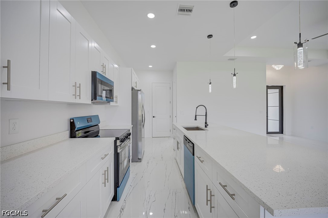 3 Bed SingleFamilyResidence for Sale in Lehigh Acres, FL — photo 8