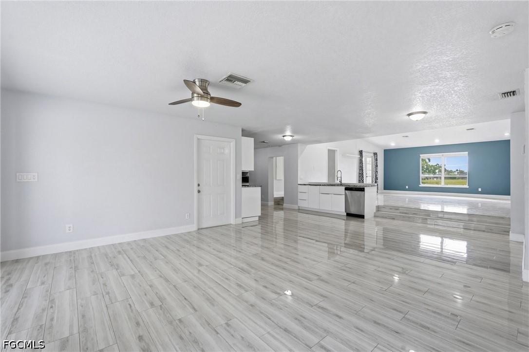 3 Bed SingleFamilyResidence for Sale in Cape Coral, FL — photo 8