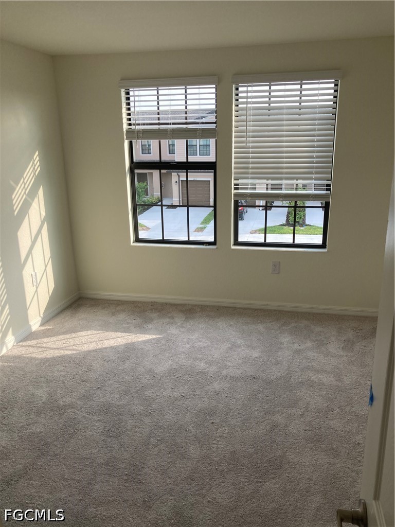 3 Bed Townhouse for Sale in Portico, FL, $1,850 — photo 8