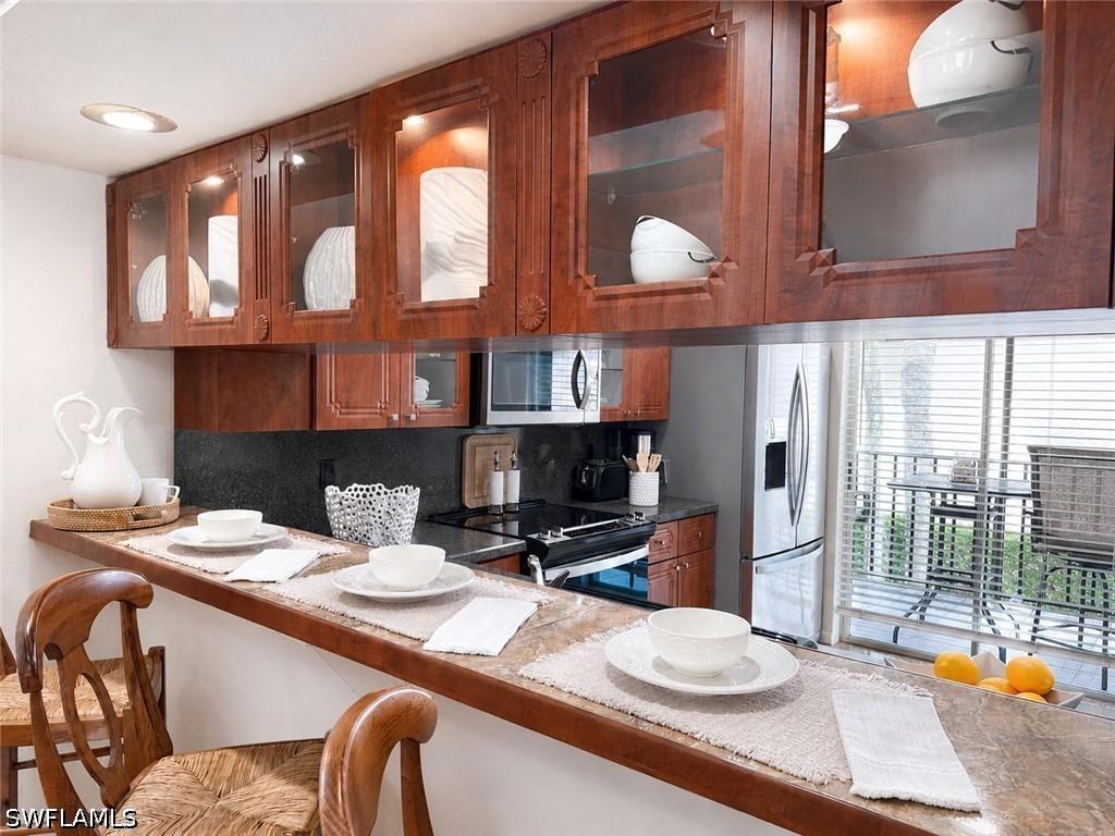 2 Bed Condominium for Sale in Winterpark, FL, $262,000 — photo 8