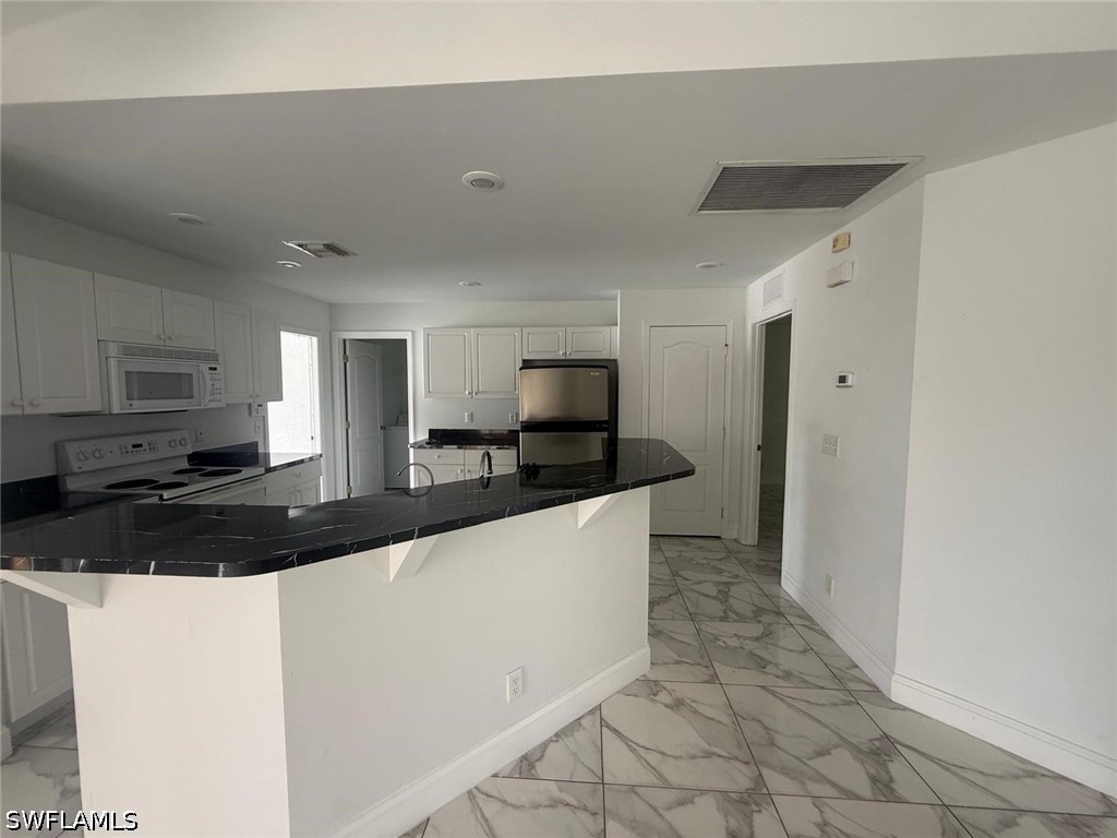 3 Bed SingleFamilyResidence for Sale in Lehigh Acres, FL — photo 8