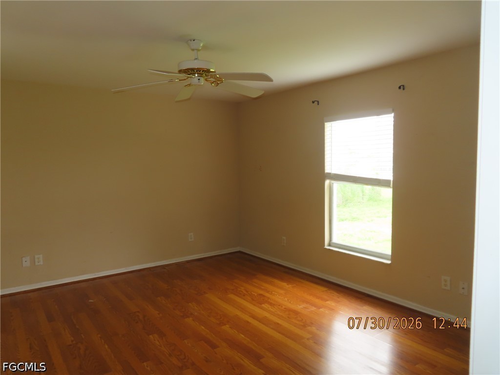 3 Bed SingleFamilyResidence for Sale in Not Applicable, FL — photo 8