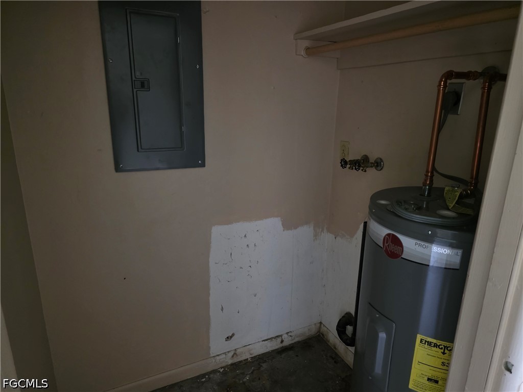 2 Bed Duplex for Sale in Sabal Palm Gardens, FL, $119,900 — photo 8