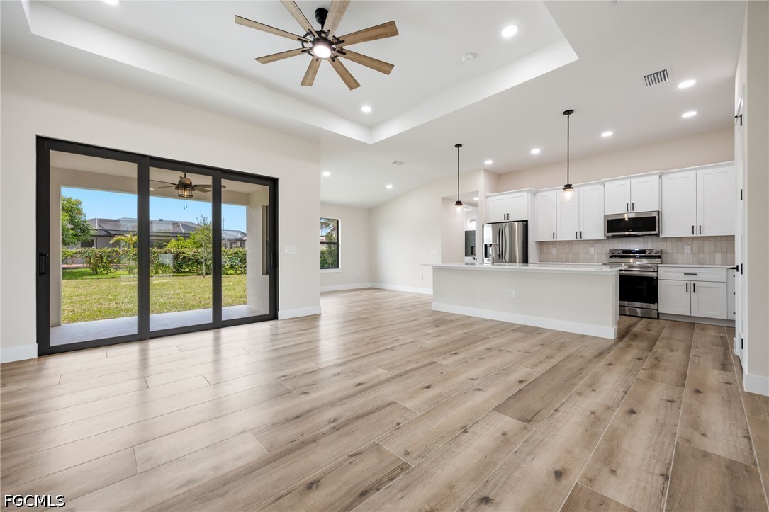4 Bed SingleFamilyResidence for Sale in Cape Coral, FL — photo 8