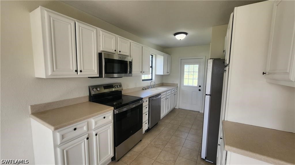 3 Bed SingleFamilyResidence for Sale in Lehigh Acres, FL — photo 8