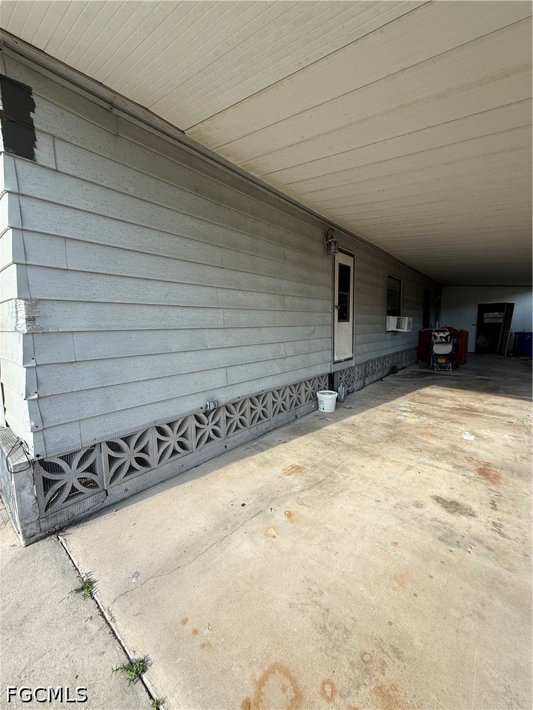 2 Bed Waterfront Home for Sale in Leitner Creek Manor, FL — photo 8