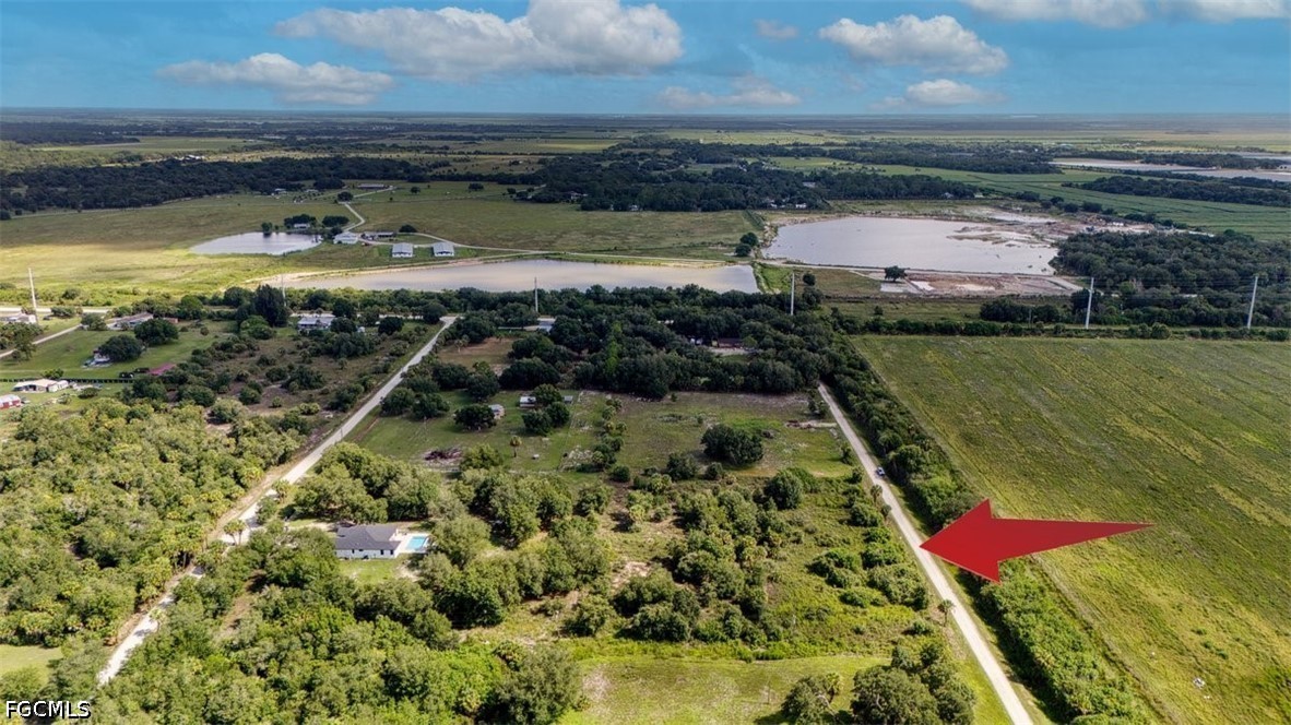 Residential for Sale in Pioneer Plantation, photo 8