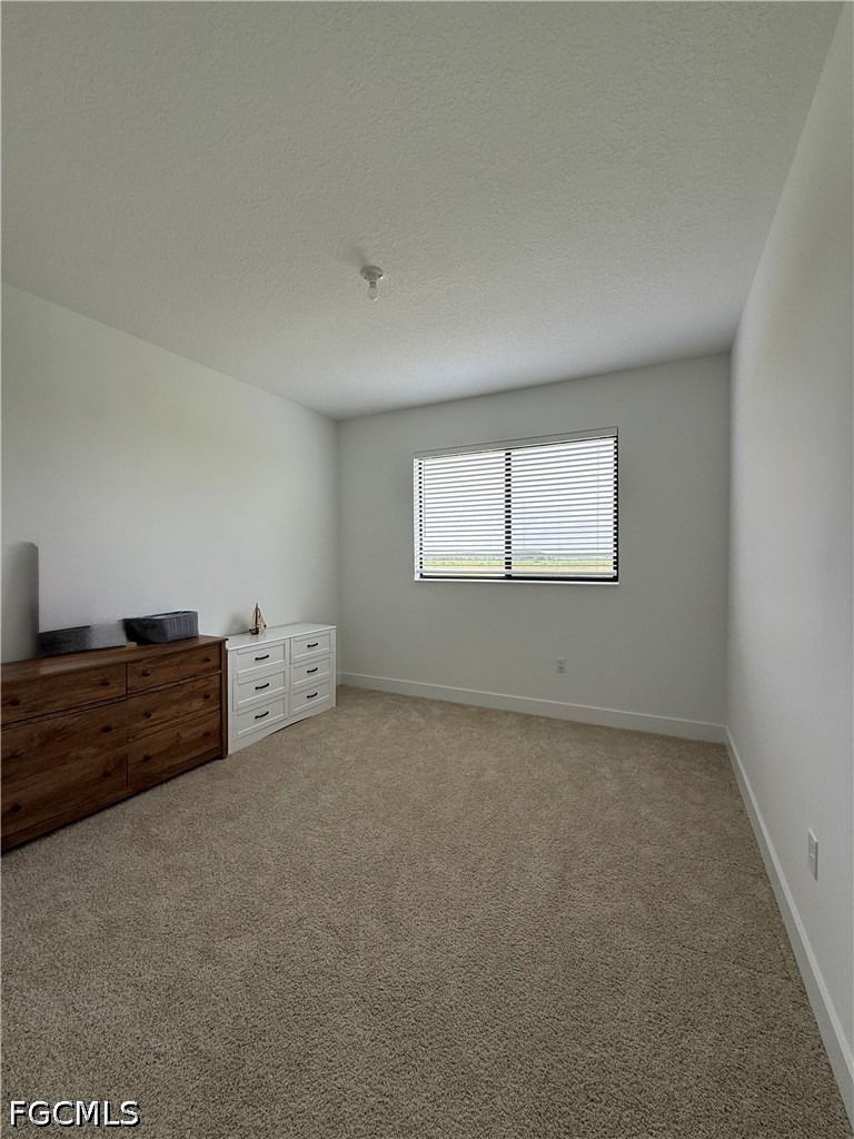 4 Bed SingleFamilyResidence for Sale in Immokalee, FL — photo 8