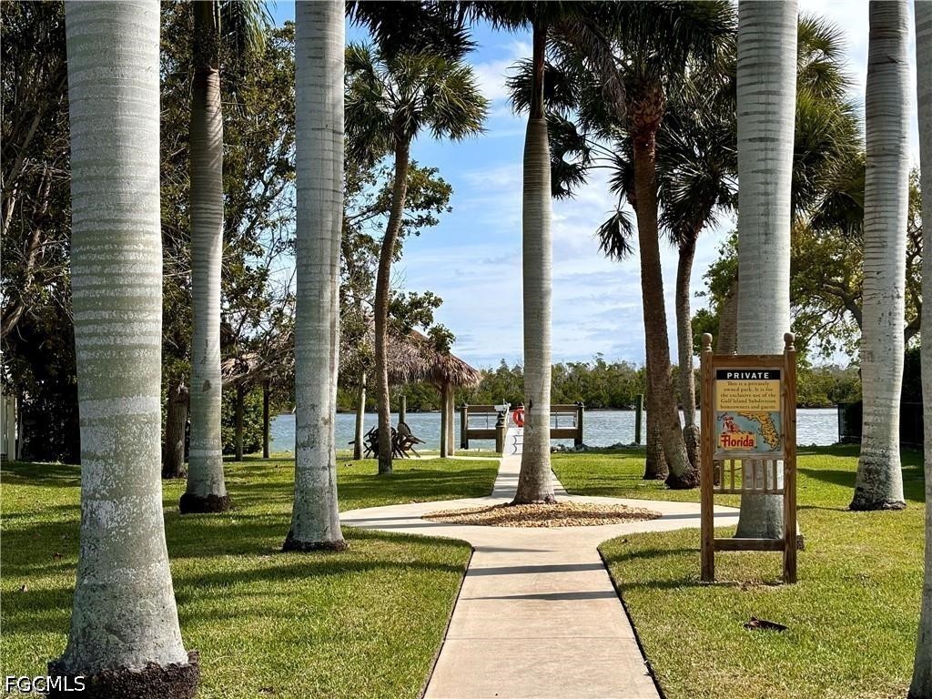 Residential for Sale in Gulf Island Manor, FL, $489,000 — photo 8