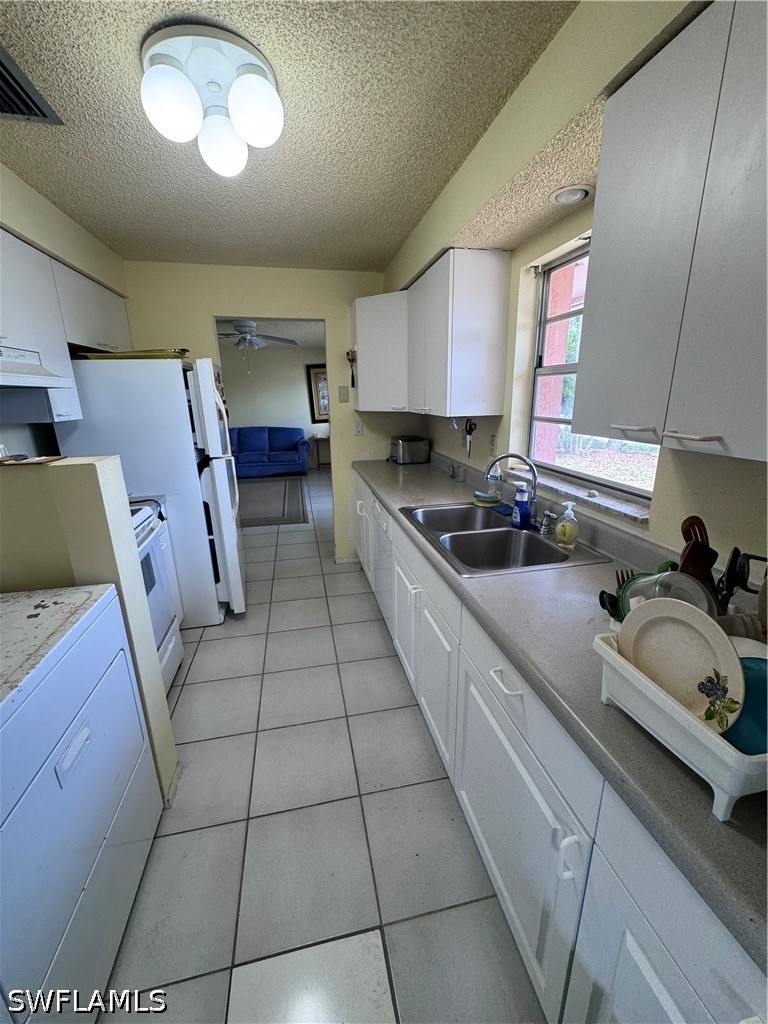 2 Bed SingleFamilyResidence for Sale in Naples, FL, $455,000 — photo 8