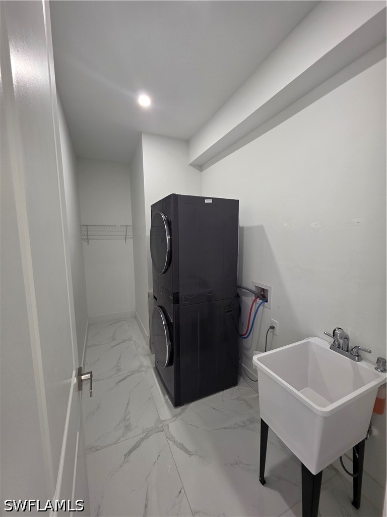 3 Bed SingleFamilyResidence for Sale in Cape Coral, FL — photo 8