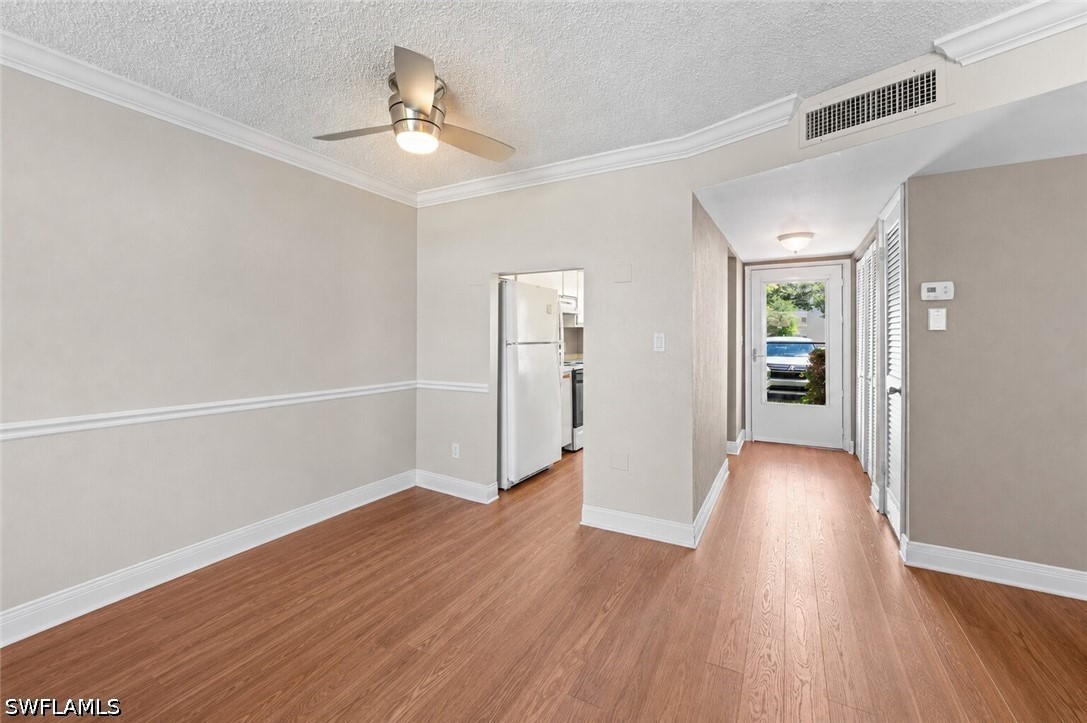 2 Bed Condominium for Sale in Naples, FL, $186,900 — photo 8
