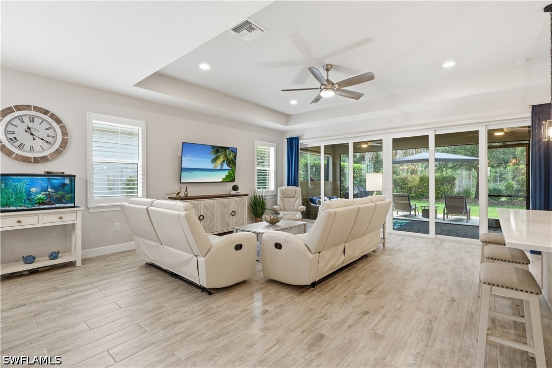 4 Bed SingleFamilyResidence for Sale in Naples, FL, $865,000 — photo 8