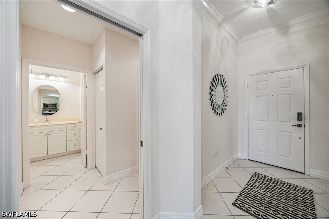 2 Bed Condominium for Sale in Bayfront, FL, $9,000 — photo 8