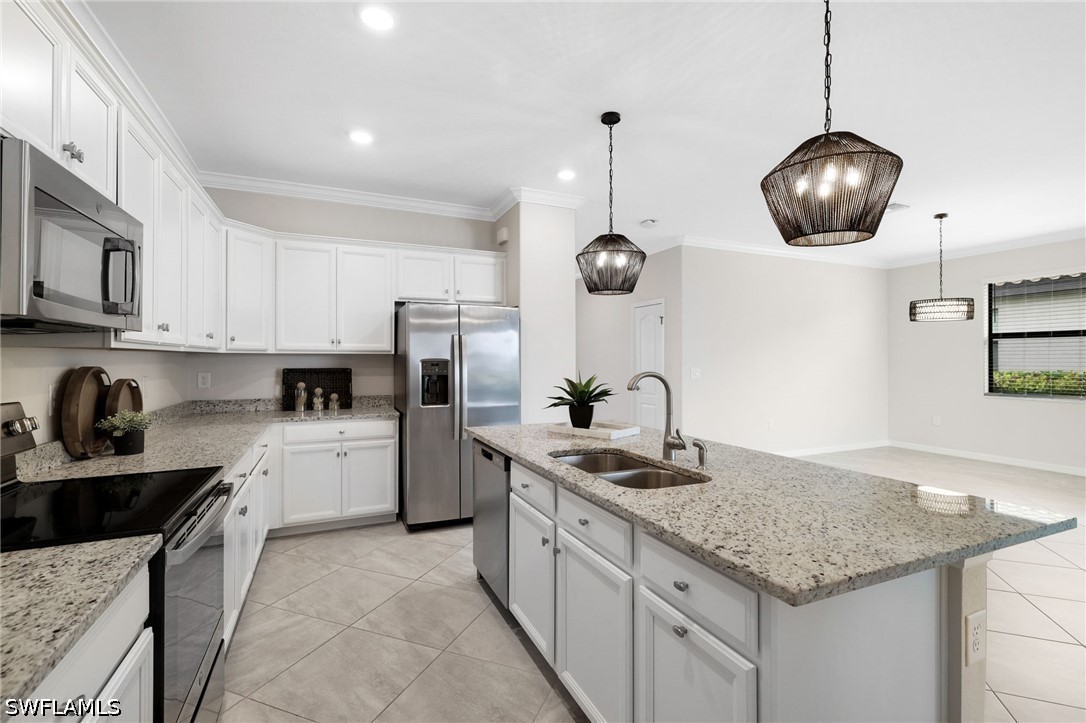 4 Bed SingleFamilyResidence for Sale in Estero, FL, $3,400 — photo 8