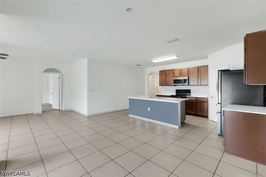 4 Bed SingleFamilyResidence for Sale in San Carlos Park, FL — photo 8