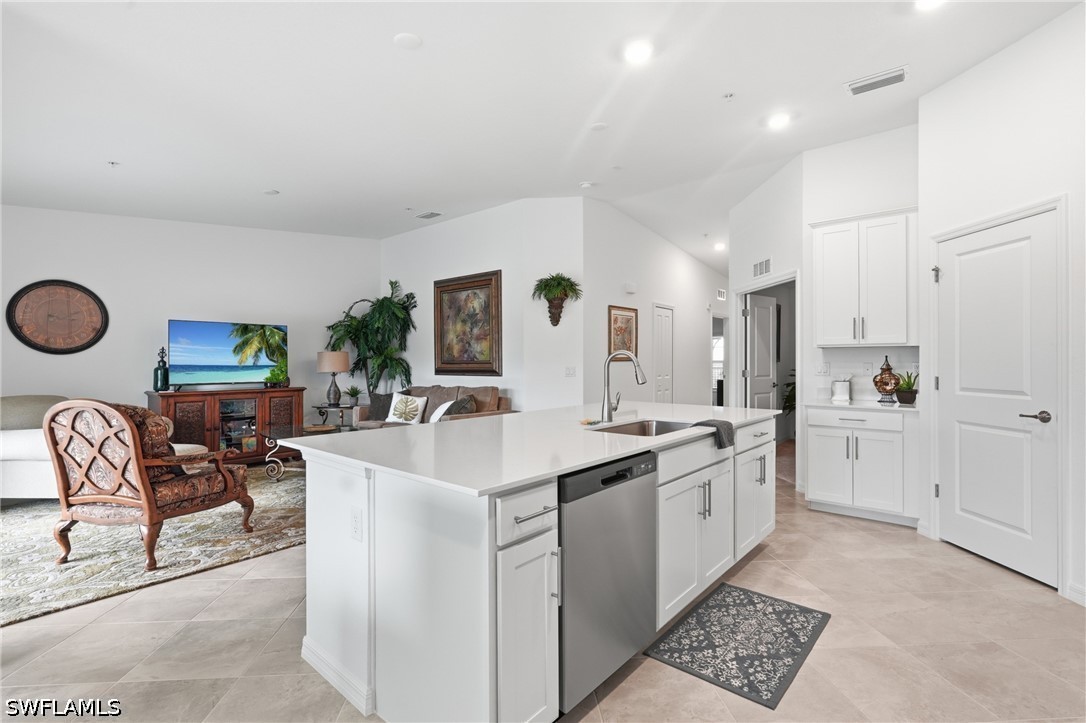2 Bed Condominium for Sale in Webbs Reserve, FL, $6,000 — photo 8