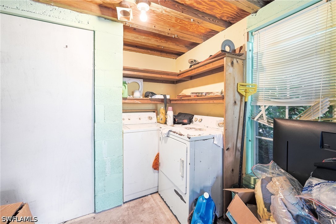 2 Bed ManufacturedHome for Sale in Imperial Harbor, FL — photo 8