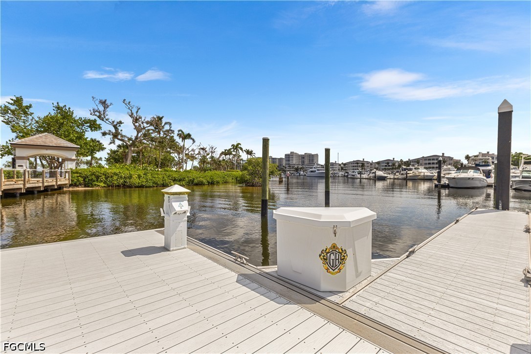 Waterfront Home for Sale in Fort Myers, photo 8