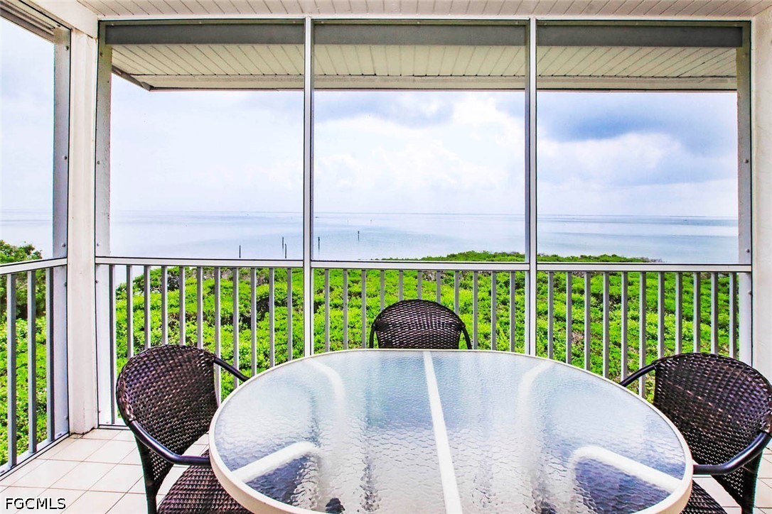 3 Bed Waterfront Home for Sale in Captiva, FL, $950,000 — photo 8