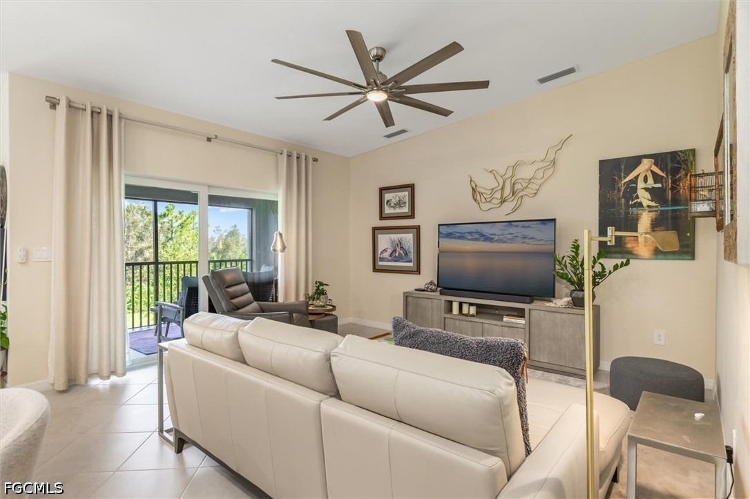 2 Bed Condominium for Sale in Punta Gorda, FL, $279,900 — photo 8