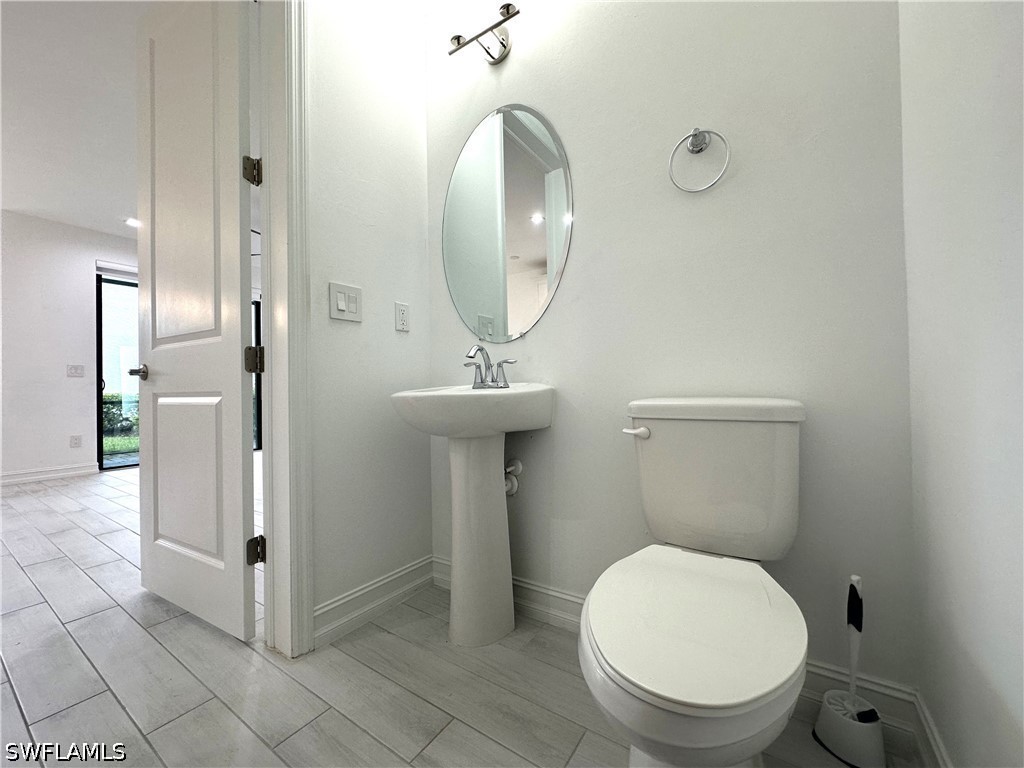 3 Bed Townhouse for Sale in Vanderbilt Reserve, FL, $2,875 — photo 8
