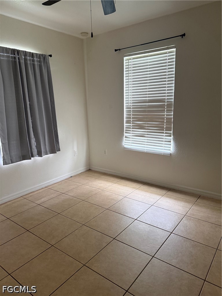 3 Bed SingleFamilyResidence for Sale in Lehigh Acres, photo 8