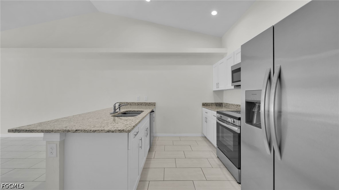 3 Bed Duplex for Sale in Cape Coral, FL, $1,800 — photo 8