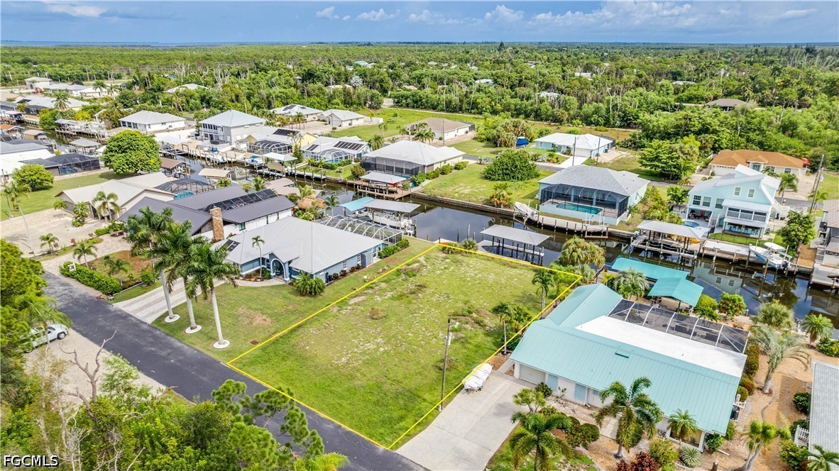 Waterfront Home for Sale in St James City, photo 8