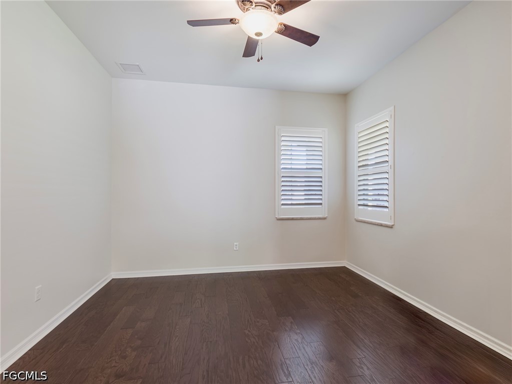 3 Bed Pool Home for Sale in Daniels Place, photo 8