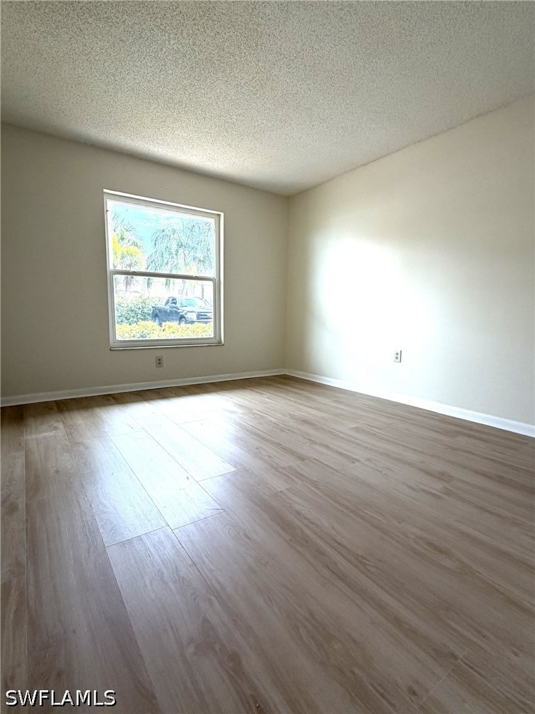 2 Bed Condominium for Sale in Naples, FL, $184,900 — photo 8