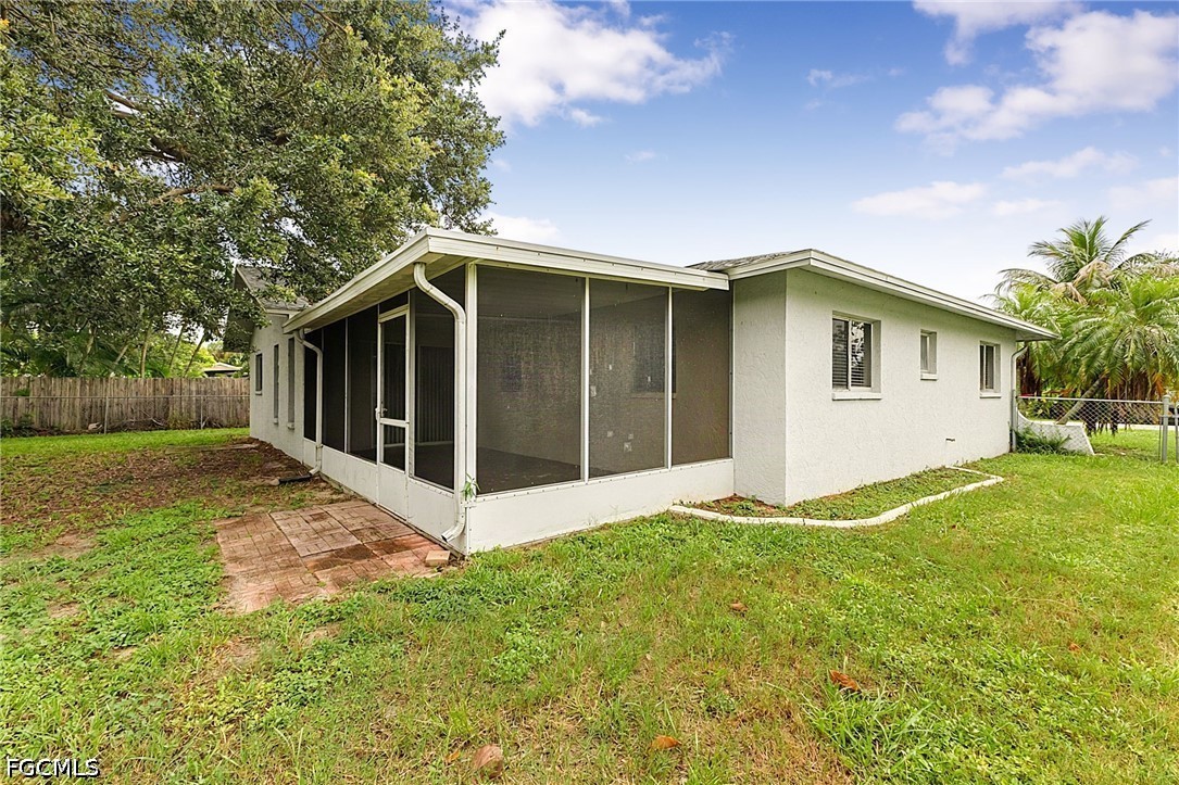 3 Bed SingleFamilyResidence for Sale in San Carlos Park, FL — photo 8