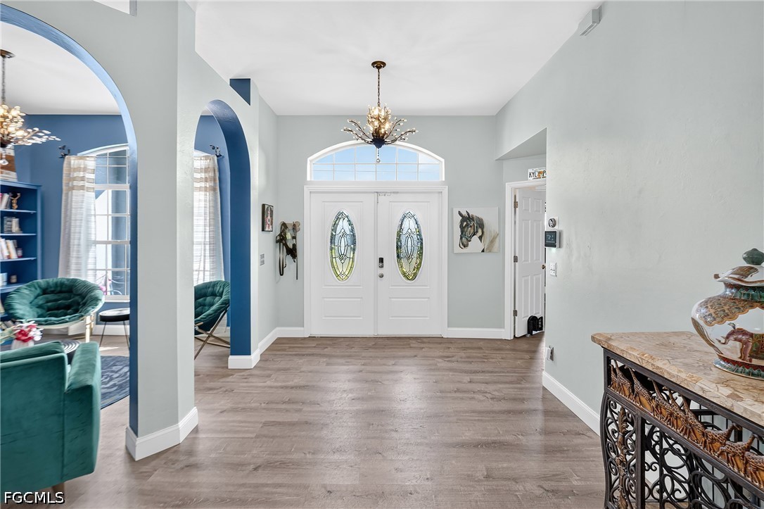 4 Bed SingleFamilyResidence for Sale in Mirror Lakes, FL — photo 8