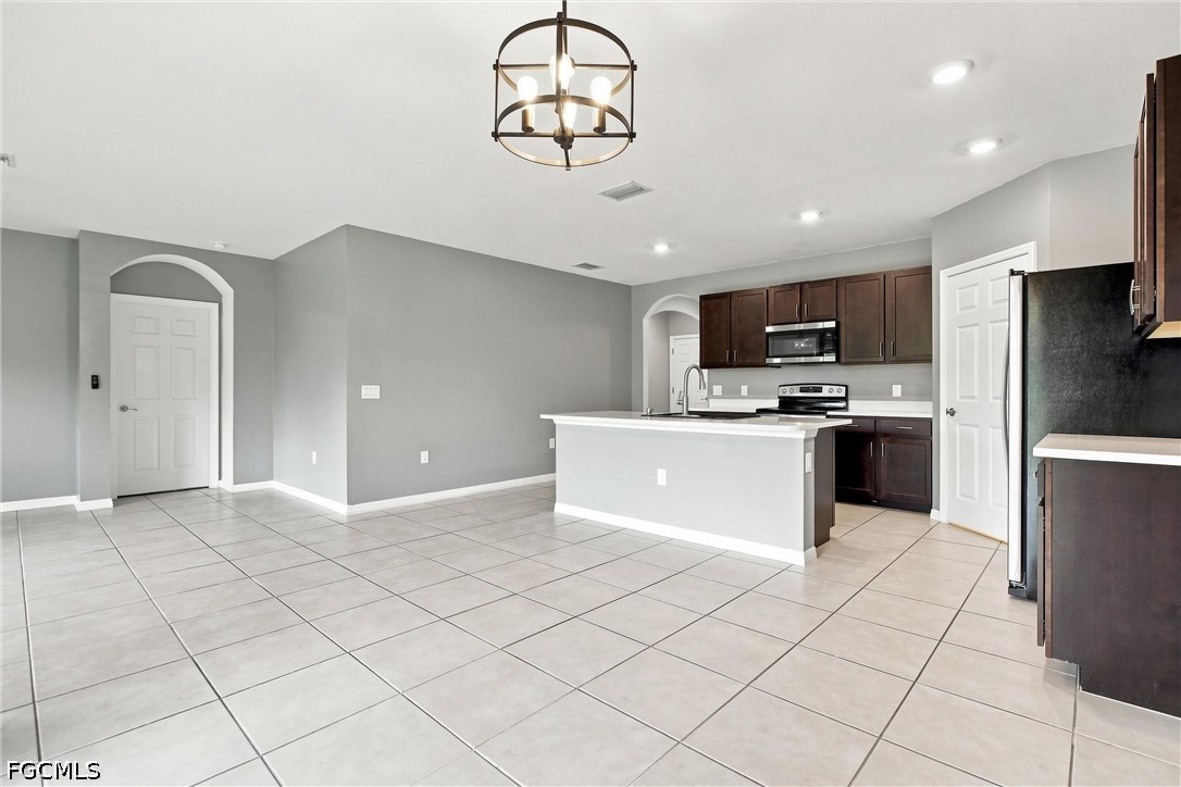 4 Bed SingleFamilyResidence for Sale in Entrada, FL — photo 8