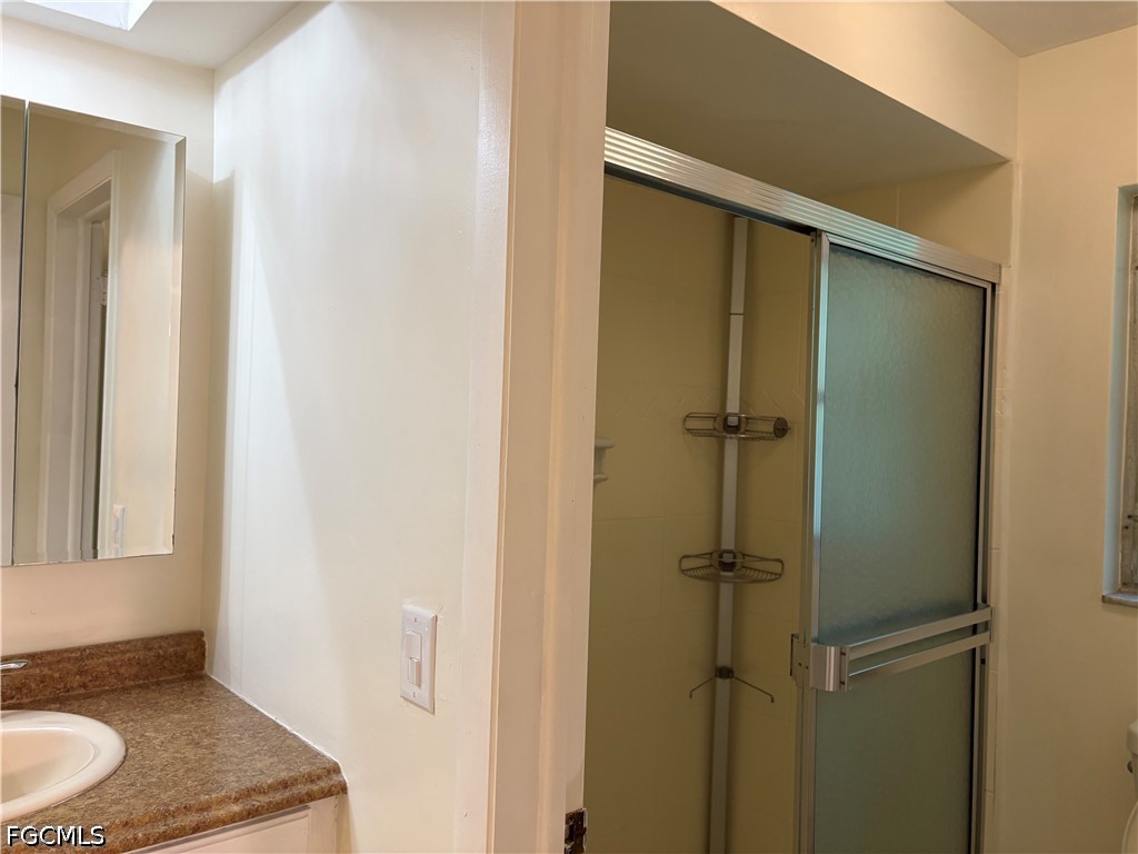 3 Bed SingleFamilyResidence for Sale in Sunset Cove, FL — photo 8