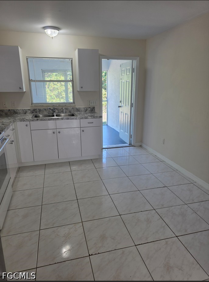 2 Bed Duplex for Sale in Lehigh Acres, FL, $1,550 — photo 8