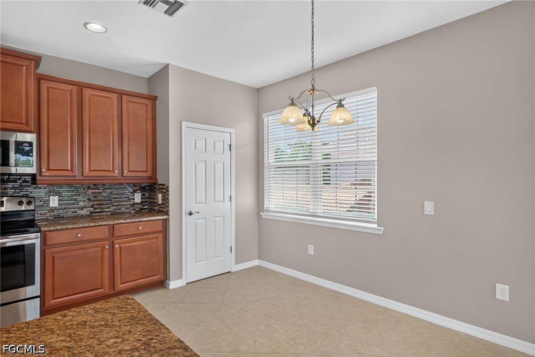 3 Bed Waterfront Home for Sale in Fort Myers, photo 8