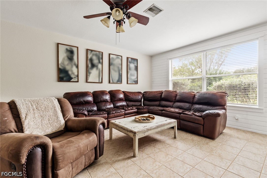 4 Bed Townhouse for Sale in Colonnade At Forum, FL, $289,900 — photo 8