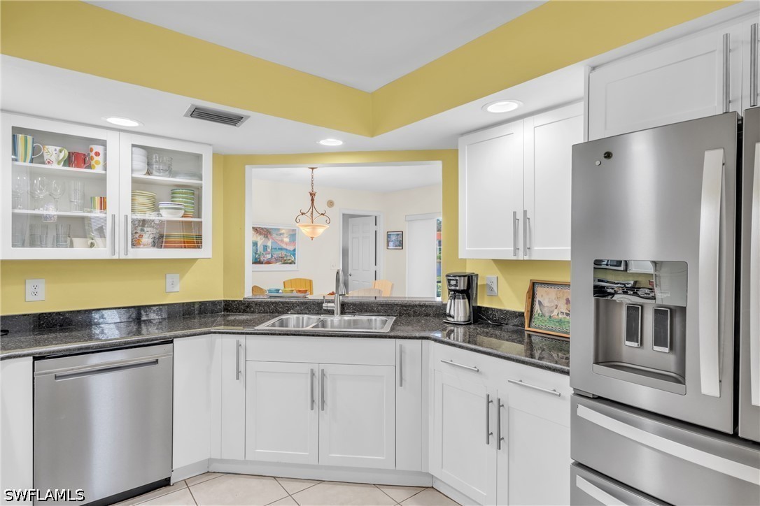3 Bed Condominium for Sale in Beachwalk Gardens, FL, $2,300 — photo 8