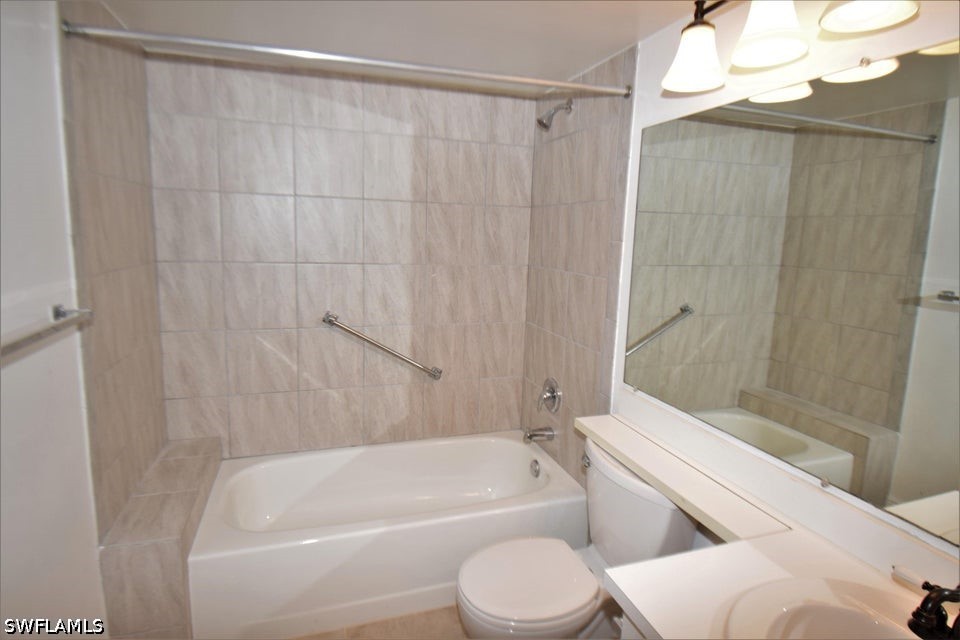 2 Bed Condominium for Sale in Not Applicable, FL, $2,300 — photo 8