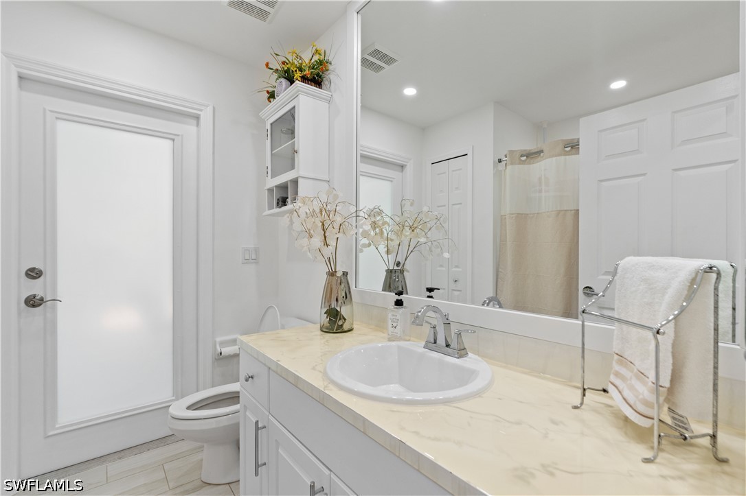3 Bed SingleFamilyResidence for Sale in San Carlos Park, FL — photo 8