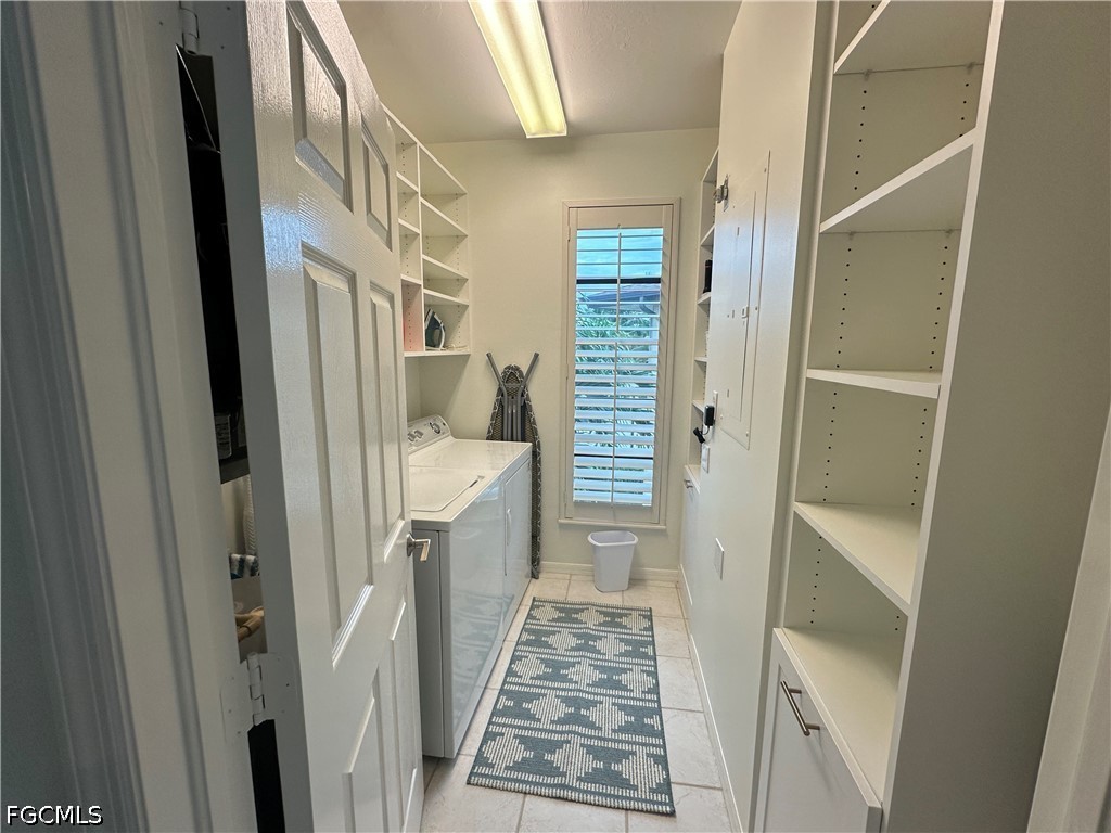 2 Bed Condominium for Sale in Suntide On Tenth, FL, $10,000 — photo 8