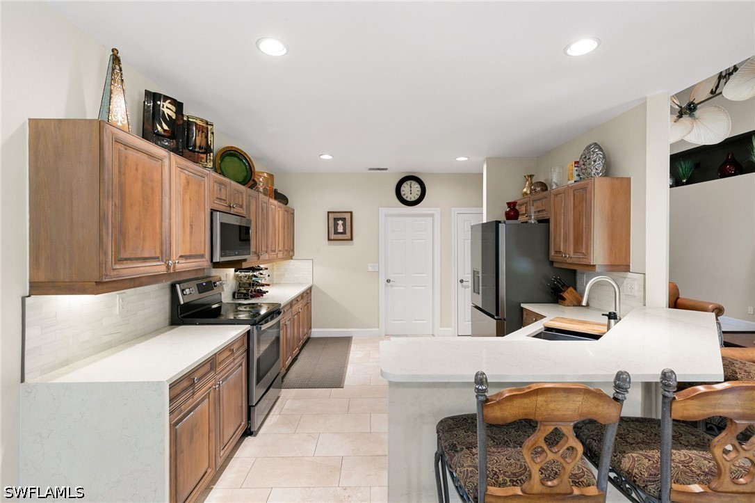 4 Bed SingleFamilyResidence for Sale in Autumn Woods, FL — photo 8