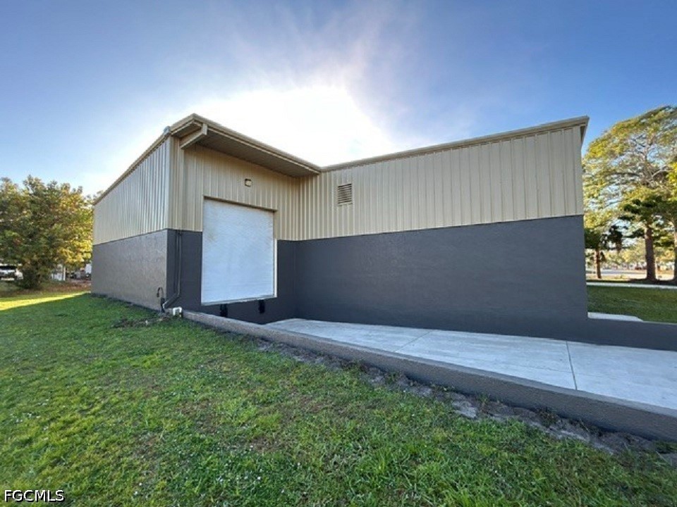 Warehouse for Sale in Fort Myers, FL, $2,100,000 — photo 8
