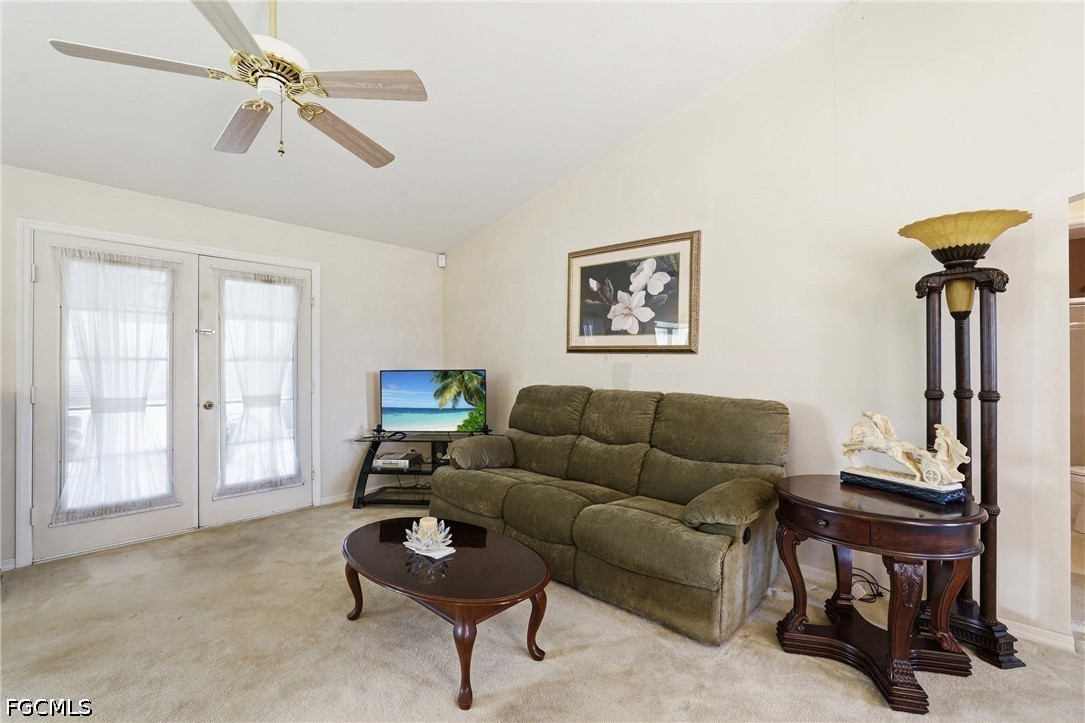 3 Bed SingleFamilyResidence for Sale in Lehigh Acres, photo 8