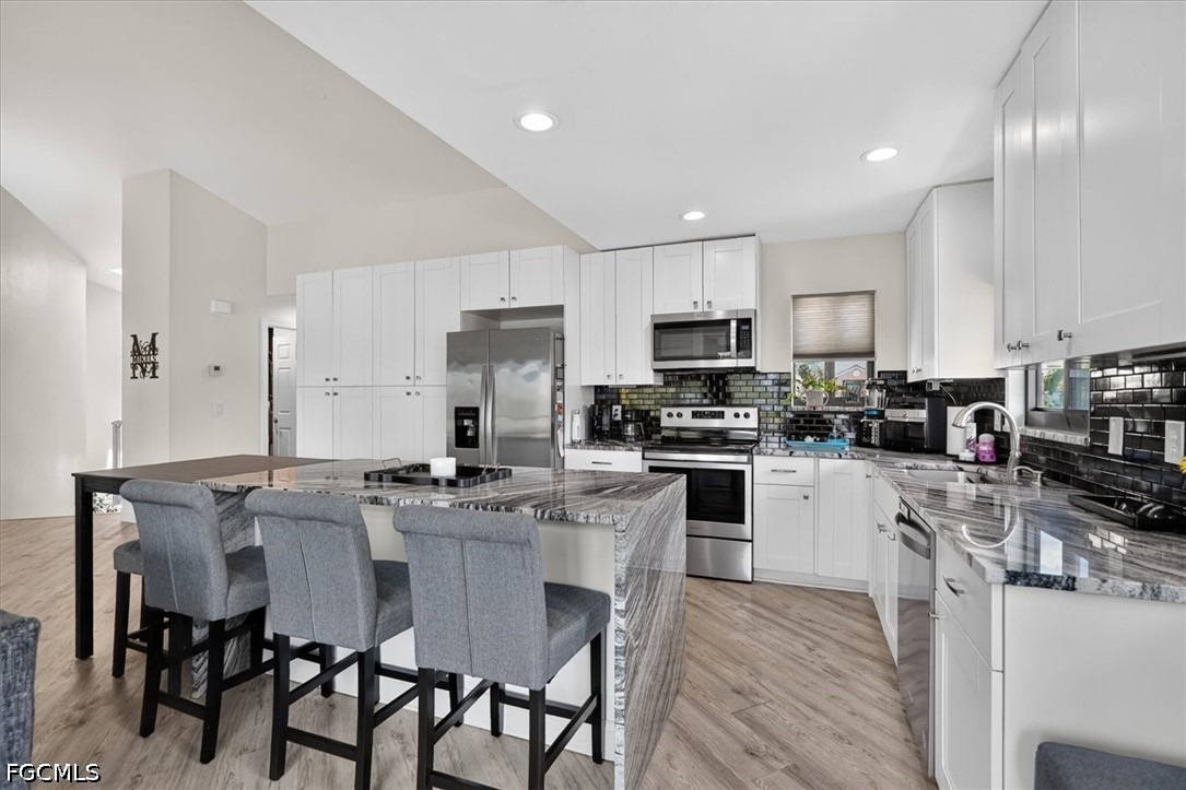 3 Bed Pool Home for Sale in Pines, photo 8